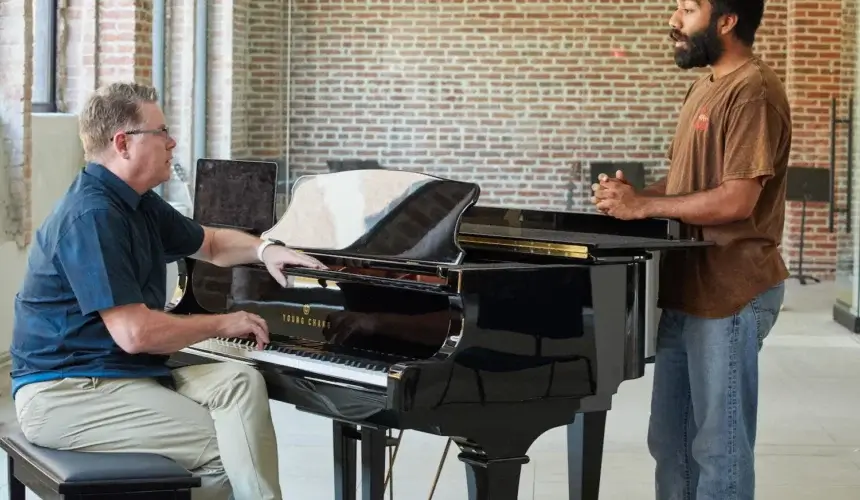 What Happens in a Private Vocal Coaching Session?